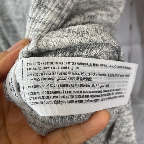 256. Abercrombie & Fitch cardigan size L - Picture 3 of 7